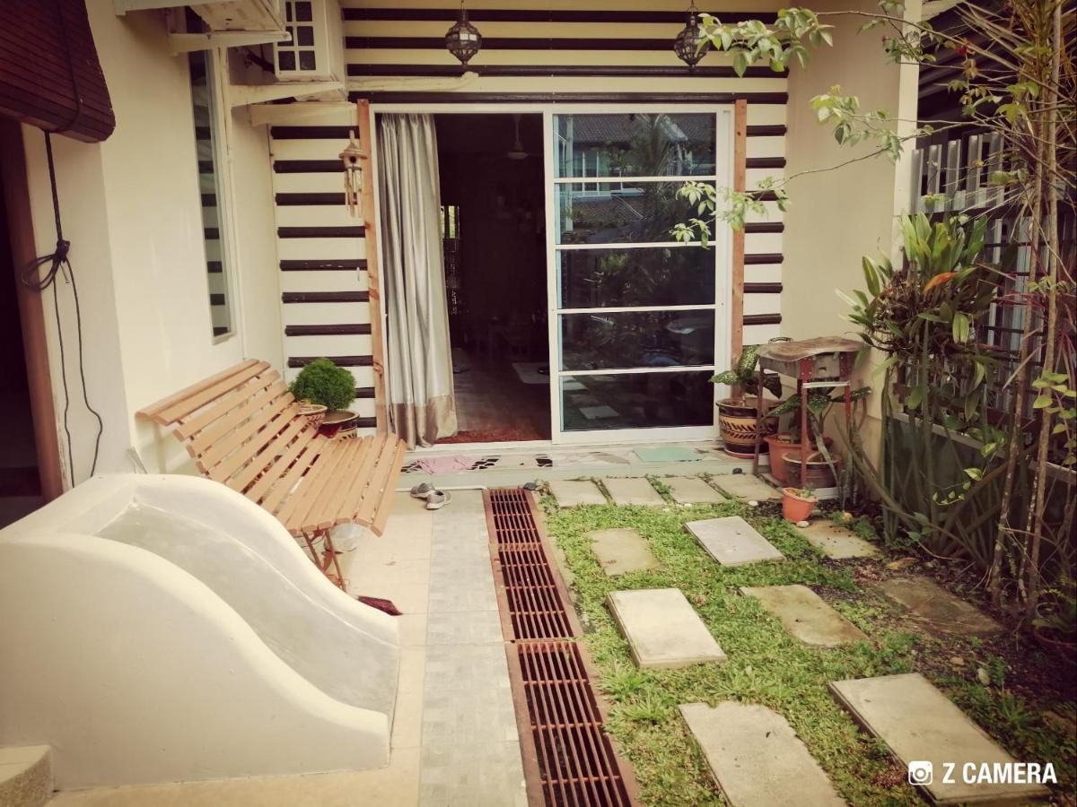 Kelly Homestay Sibu Exterior foto